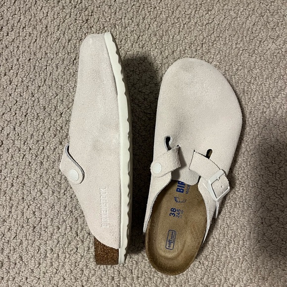 Birkenstock boston clogs- size 7-7.5. ‘Antique white’ suede leather - Picture 1 of 3